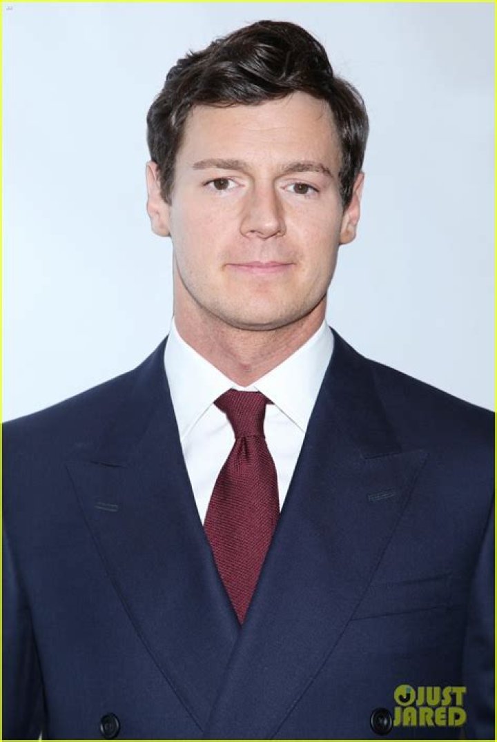 Benjamin Walker Gets Support from Wife Kaya Scodelario at 'American