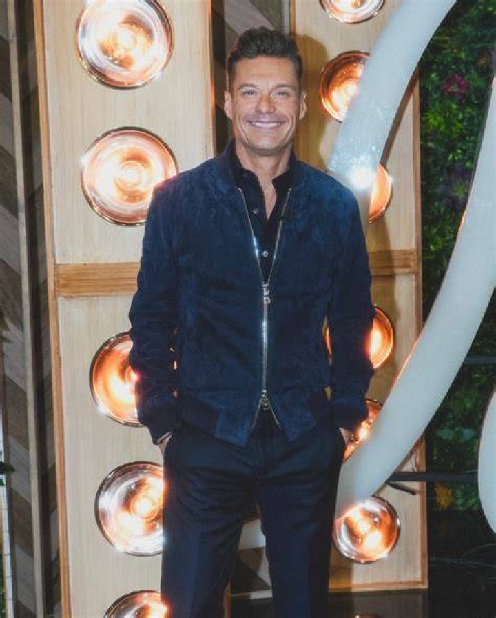 Ryan Seacrest Dating 23YearOld Instagram Influencer Aubrey Paige